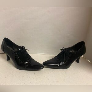 VTG Etienne Aigner Black Patent Leather Victorian Lace Up Heels 9.5